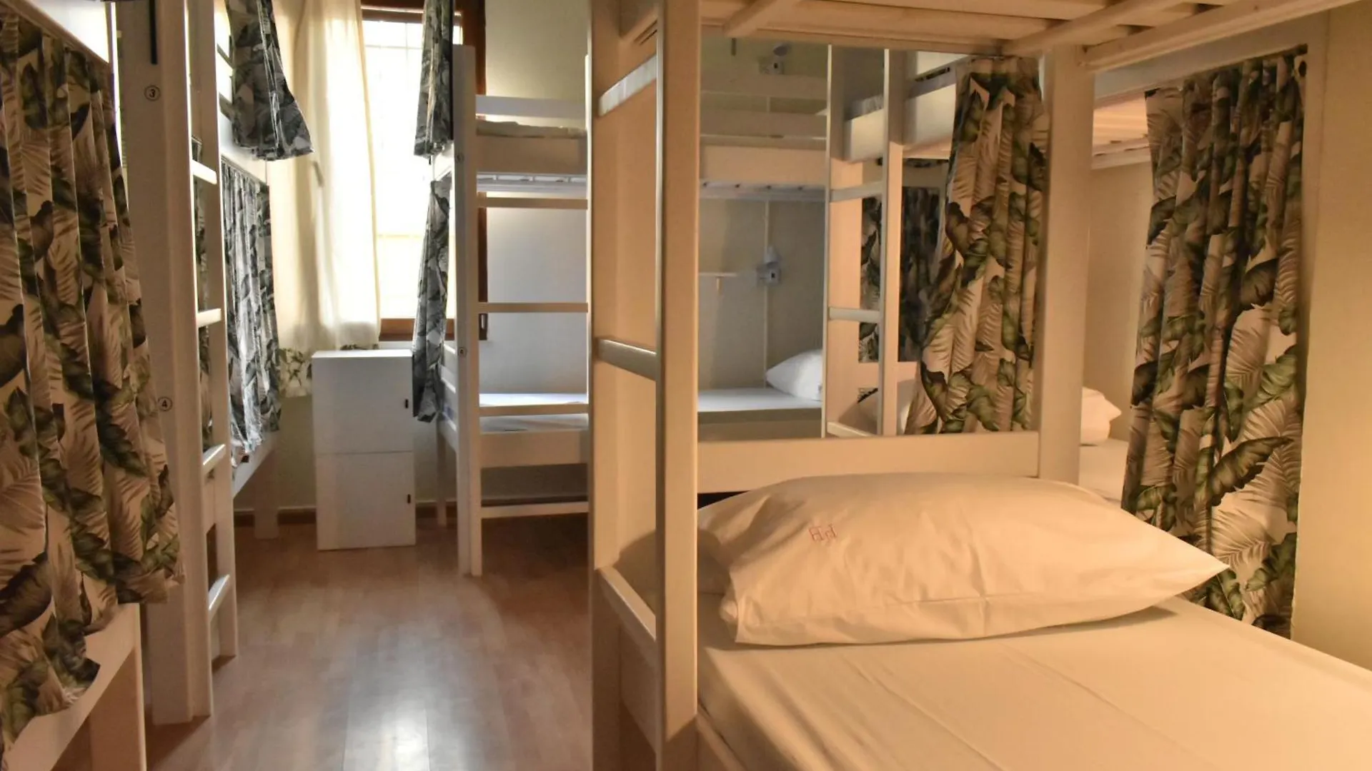 Trip'N'Hostel Pink Bubble Tirana Albanië